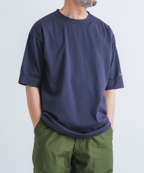 quadro（クオドロ）の「40/2CM天竺脇ポケット5分袖クルーネック（Tシャツ/カットソー・メンズ・チャコール/オフホワイト/グレー/ダークグリーン・MEDIUM/LARGE）」の2枚目の写真
