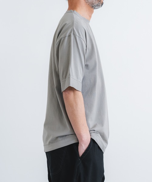 quadro（クオドロ）の「40/2CM天竺脇ポケット5分袖クルーネック（Tシャツ/カットソー・メンズ・チャコール/オフホワイト/グレー/ダークグリーン・MEDIUM/LARGE）」の13枚目の写真