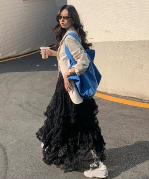Mejoul(メジュール)の「シンメトリーデザイン レースティアードロングスカート(スカート・レディース・ブラック/ホワイト・F)」の8枚目の写真