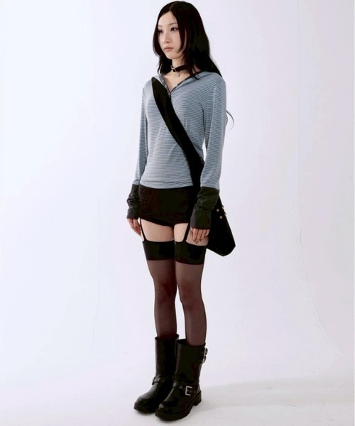 runningHIGH(ランニングハイ)の「【runningHIGH】STUDDED NUBUCK MESSENGER BAG / 【ランニングハイ】スタッドヌバックメッセンジャーバッグ(ショルダーバッグ・レディース・ブラウン/ブラック・ONE SIZE)」の15枚目の写真