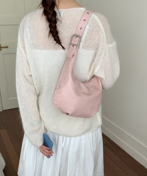 Teem Store(チームストア)の「フェイクレザー コンパクトショルダーバッグ(ショルダーバッグ・レディース・ブラック/モカ/ピンク/ホワイト・F)」の12枚目の写真