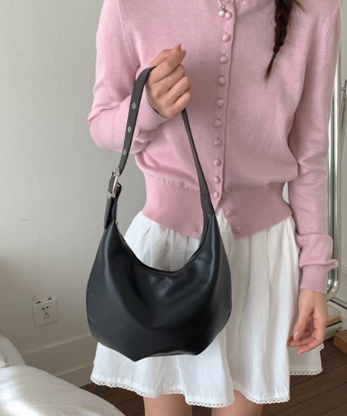 Teem Store(チームストア)の「フェイクレザー コンパクトショルダーバッグ(ショルダーバッグ・レディース・ブラック/モカ/ピンク/ホワイト・F)」の5枚目の写真