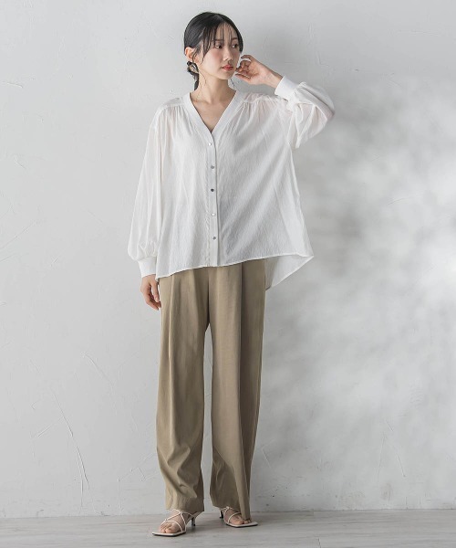 Droite lautreamont(ドロワットロートレアモン)の「TR強撚気流染めカーディガン(カーディガン/ボレロ・レディース・グリーン/オフホワイト/ブラック・M)」の9枚目の写真
