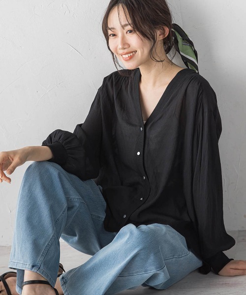 Droite lautreamont(ドロワットロートレアモン)の「TR強撚気流染めカーディガン(カーディガン/ボレロ・レディース・グリーン/オフホワイト/ブラック・M)」の18枚目の写真