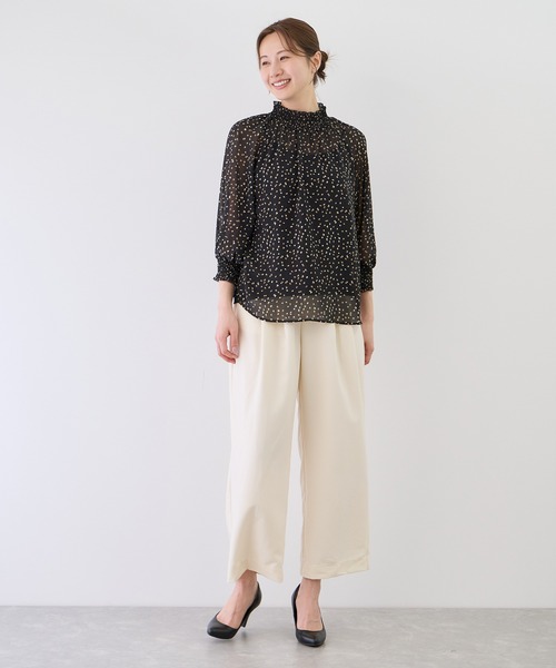 Jayro(ジャイロ)の「シャーリングブラウス(シャツ/ブラウス・レディース・ホワイト系その他5/ブラック系その他/グレー/ブラウン系その他3・M)」の9枚目の写真