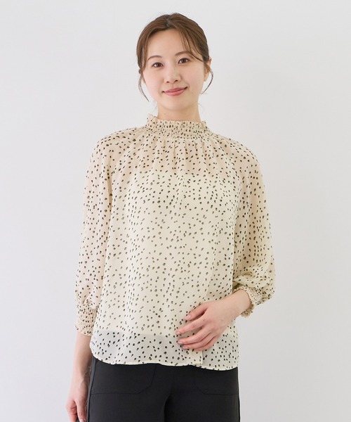 Jayro(ジャイロ)の「シャーリングブラウス(シャツ/ブラウス・レディース・ホワイト系その他5/ブラック系その他/グレー/ブラウン系その他3・M)」の19枚目の写真