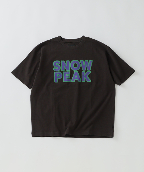 Snow Peak（スノーピーク）の「SNOW PEAK / スノーピーク 別注 マルチカラーロゴ プリントTシャツ（Tシャツ/カットソー・メンズ・チャコールグレー/ホワイト/ピンク/オレンジ・SMALL/MEDIUM/LARGE）」の12枚目の写真