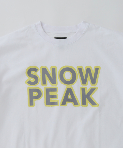 Snow Peak（スノーピーク）の「SNOW PEAK / スノーピーク 別注 マルチカラーロゴ プリントTシャツ（Tシャツ/カットソー・メンズ・チャコールグレー/ホワイト/ピンク/オレンジ・SMALL/MEDIUM/LARGE）」の16枚目の写真