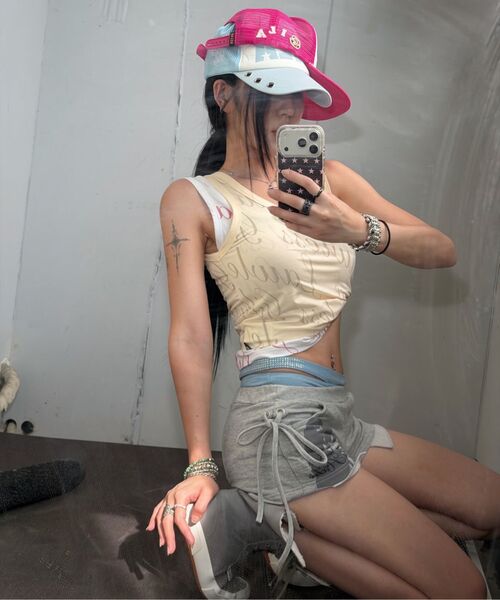 GILAARCHIVE(ギラアーカイブ)の「FULL OVER LOGO SLEEVELESS_WHITE(Tシャツ/カットソー・レディース・その他・FREE)」の7枚目の写真