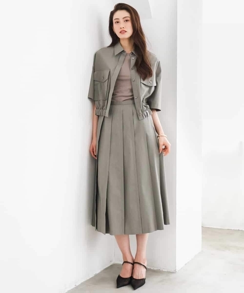 MICHEL KLEIN（ミッシェル・クラン）の「[セットアップ対応]プリーツスカート（スカート・レディース・カーキ・38）」の21枚目の写真