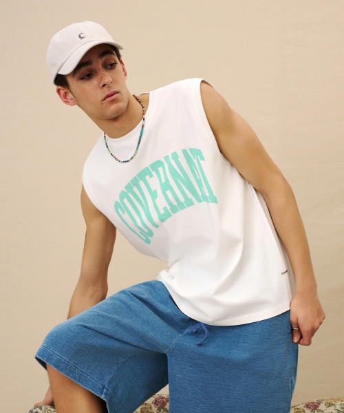 COVERNAT（カバーナット）の「クールコットンアーチロゴスリーブレスブラック（Tシャツ/カットソー・レディース・その他・SMALL/MEDIUM/LARGE/X-LARGE/XX-LARGE）」の3枚目の写真