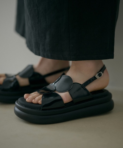 LAULEN(ローレン)の「leather circle motif back strap sandal /レザーサークルモチーフバックストラップサンダル(サンダル・レディース・ブラック/アイボリー/シルバー・23cm/24.5cm)」の20枚目の写真