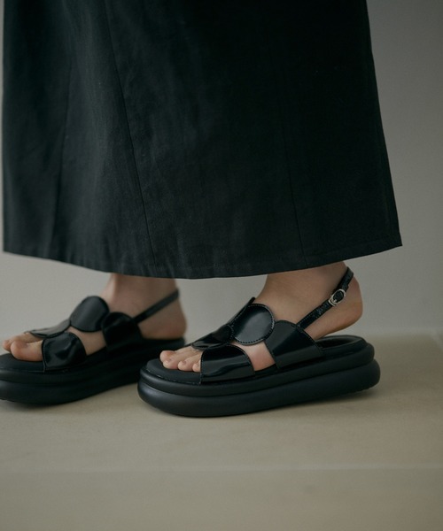 LAULEN(ローレン)の「leather circle motif back strap sandal /レザーサークルモチーフバックストラップサンダル(サンダル・レディース・ブラック/アイボリー/シルバー・23cm/24.5cm)」の21枚目の写真