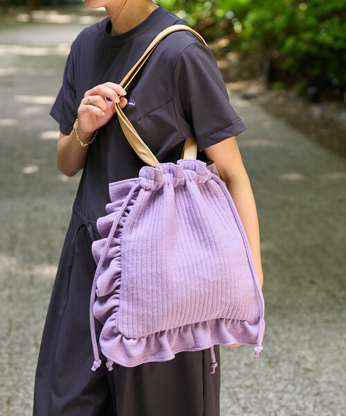 FREAK'S STORE(フリークスストア)の「Aya kawasaki for FREAK'S STORE/アヤカワサキ 【Beach & Festival】別注 キルティング巾着バッグ(ショルダーバッグ・レディース・キャメル/パープル/ナチュラル・ONE SIZE)」の21枚目の写真