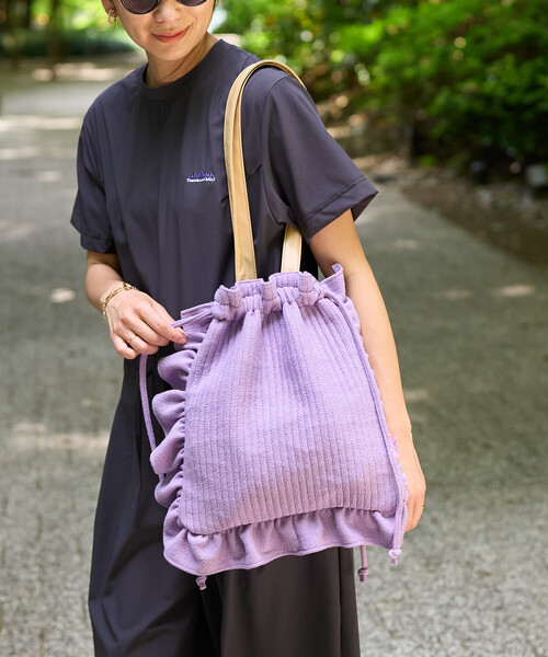FREAK'S STORE(フリークスストア)の「Aya kawasaki for FREAK'S STORE/アヤカワサキ 【Beach & Festival】別注 キルティング巾着バッグ(ショルダーバッグ・レディース・キャメル/パープル/ナチュラル・ONE SIZE)」の22枚目の写真