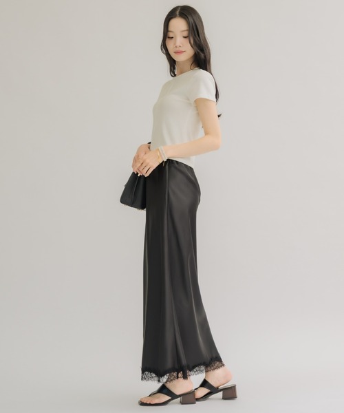 NEUNA（ヌナ）の「【トレンド×上品が叶う】レースサテンスカート（スカート・レディース・ブラック/アイボリー/ドット・FREE）」の22枚目の写真