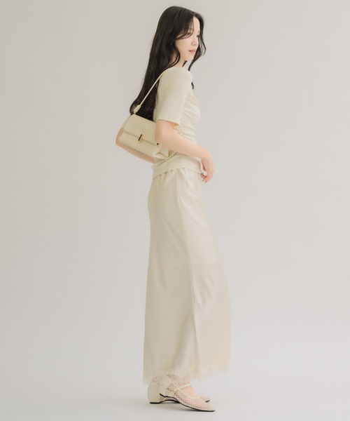 NEUNA（ヌナ）の「【トレンド×上品が叶う】レースサテンスカート（スカート・レディース・ブラック/アイボリー/ドット・FREE）」の17枚目の写真