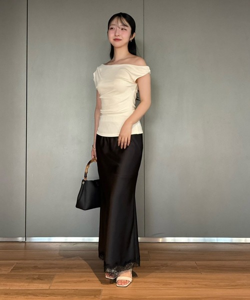 NEUNA（ヌナ）の「【トレンド×上品が叶う】レースサテンスカート（スカート・レディース・ブラック/アイボリー/ドット・FREE）」の11枚目の写真