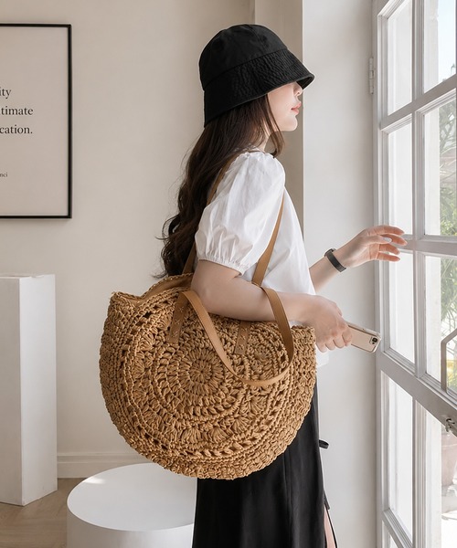 NOLITA LABORATORY(ノリータラボラトリー)の「【 NOLITA / ノリータ 】ラフィア風 編み込みトートバッグ 大容量 肩掛け 軽量 かごバッグ A4収納可 ショルダーバッグ(ショルダーバッグ・レディース・ブラウン・FREE)」の9枚目の写真