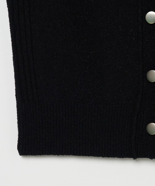 HELIOPOLE（エリオポール）の「METAL BUTTON KNIT VEST（ベスト・レディース・ベージュ/ブラック/グレー・38）」の13枚目の写真