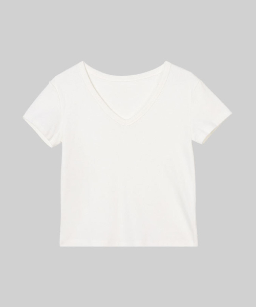 AENE(エイネ)の「VネックTシャツ(オリーブ)(Tシャツ/カットソー・レディース・ピンク/ブラック/ホワイト/クリーム/オリーブ・FREE)」の7枚目の写真