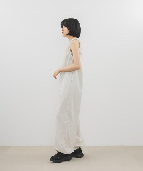 KBF（ケイビーエフ）の「ステッチデザインスニーカー（スニーカー・レディース・カーキ/ブラック・38/37/36）」の12枚目の写真