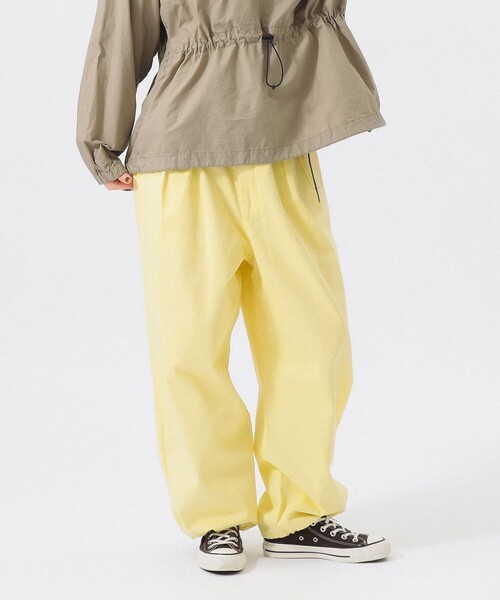 BEAMS BOY(ビームスボーイ)の「【別注】Gramicci / 2プリーツ ワイドパンツ(スウェットパンツ・レディース・ネイビー/パープル/ライトイエロー/ピンク・ONE SIZE)」の4枚目の写真
