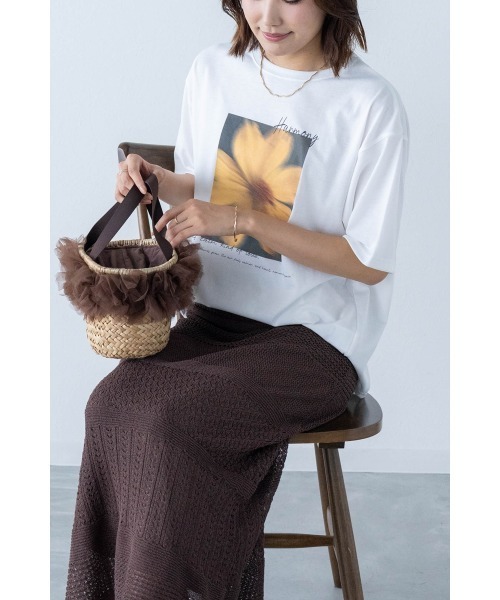 M.deux(エムドゥ)の「フラワーフォトTシャツ(Tシャツ/カットソー・レディース・ホワイト系その他/ホワイト系その他2・MEDIUM)」の8枚目の写真