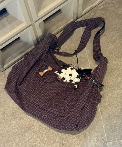 Vipoa（ヴィポア）の「String plaid shoulder bag（ショルダーバッグ・レディース・ブラウン/ホワイト/ブラック/カーキ/アイボリー/パープル/ライトピンク/ブルー/オレンジ・FREE）」の13枚目の写真