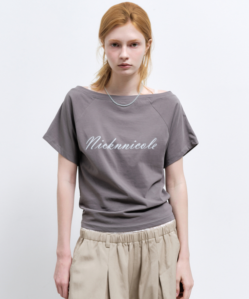 NICK&NICOLE(ニックアンドニコール)の「RAGLAN LETTERING TOP_CHARCOAL(Tシャツ/カットソー・レディース・その他・FREE)」の1枚目の写真