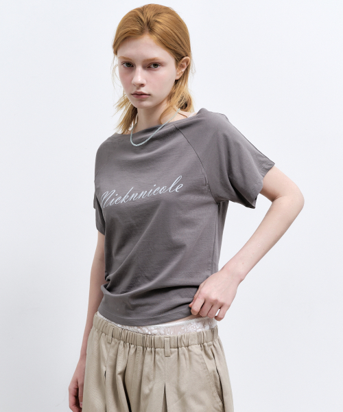 NICK&NICOLE(ニックアンドニコール)の「RAGLAN LETTERING TOP_CHARCOAL(Tシャツ/カットソー・レディース・その他・FREE)」の2枚目の写真