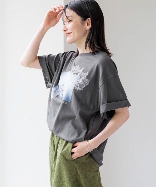 studio CLIP（スタディオクリップ）の「レースフラワーフォトTシャツ（Tシャツ/カットソー・レディース・ホワイト/杢グレー/スモーク・FREE）」の9枚目の写真