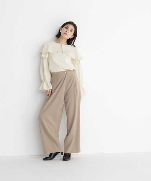 NATURAL BEAUTY BASIC(ナチュラルビューティーベーシック)の「アシメワイドパンツ(その他パンツ・レディース・ベージュ/チャコールグレー・SMALL/MEDIUM)」の11枚目の写真