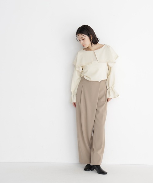 NATURAL BEAUTY BASIC(ナチュラルビューティーベーシック)の「アシメワイドパンツ(その他パンツ・レディース・ベージュ/チャコールグレー・SMALL/MEDIUM)」の12枚目の写真