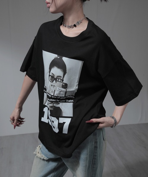 nonomi（ノノミ）の「フォトプリント＆ナンバーロゴ オーバーサイズ半袖Tシャツ（Tシャツ/カットソー・レディース・ブラック/ホワイト・XL）」の10枚目の写真