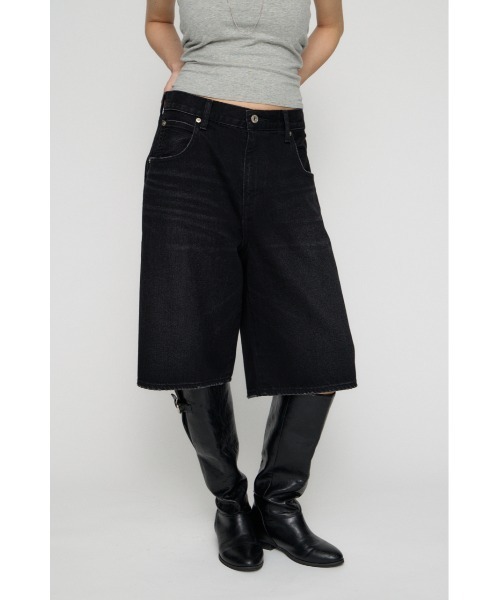 LAGUA GEM(ラグアジェム)の「WIDE LOOSEY HALF デニム(デニムパンツ・レディース・ブラック/ブルー・X-SMALL/SMALL/MEDIUM)」の2枚目の写真