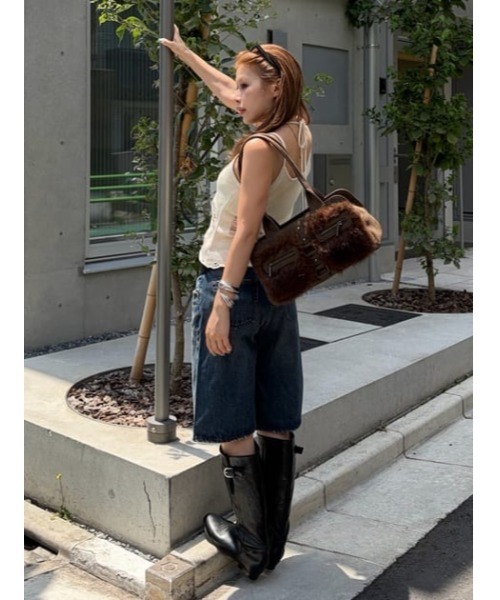 LAGUA GEM(ラグアジェム)の「WIDE LOOSEY HALF デニム(デニムパンツ・レディース・ブラック/ブルー・X-SMALL/SMALL/MEDIUM)」の16枚目の写真