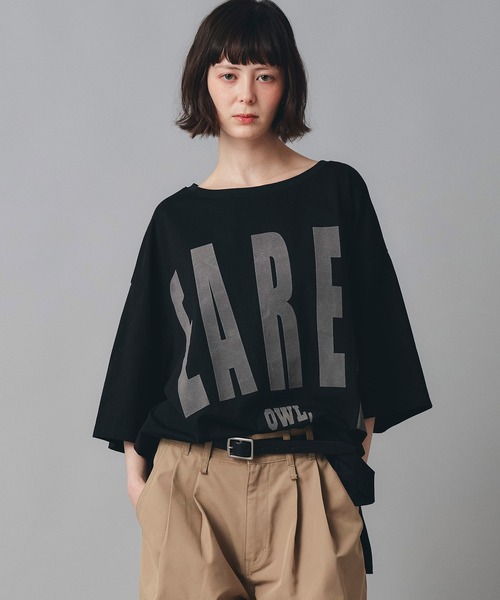 AT THE TRNK(アットザトランク)の「2way ビックフロッキーロゴ Tシャツ AT THE TRNK(Tシャツ/カットソー・レディース・ホワイト/ブラック/チャコール・フリー)」の2枚目の写真
