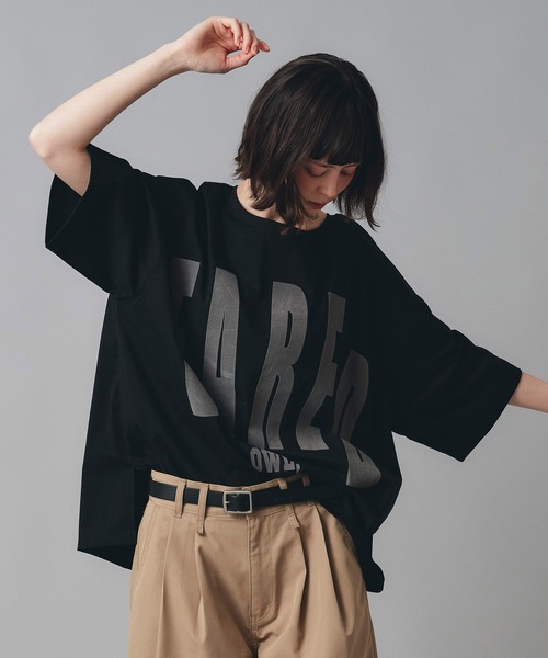 AT THE TRNK(アットザトランク)の「2way ビックフロッキーロゴ Tシャツ AT THE TRNK(Tシャツ/カットソー・レディース・ホワイト/ブラック/チャコール・フリー)」の22枚目の写真