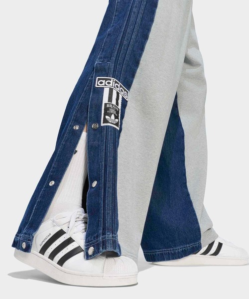 adidas(アディダス)の「アディブレイクパンツ / アディダスオリジナルス adidas Originals(スウェットパンツ・メンズ・グレー・3XL/XX-LARGE/X-LARGE/LARGE/MEDIUM/X-SMALL/SMALL)」の2枚目の写真