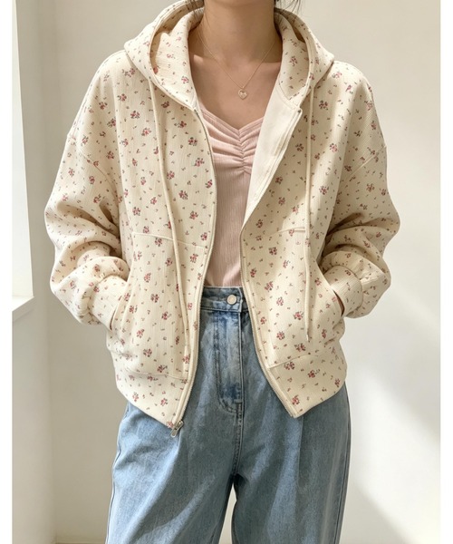 GEMEDA（ジェメダ）の「秋冬新作 小花柄セットアップ（セットアップ・レディース・グレー/ライトベージュ・M）」の11枚目の写真
