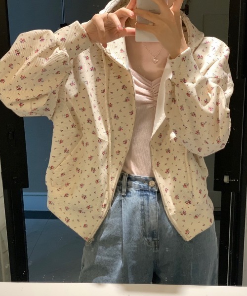 GEMEDA（ジェメダ）の「秋冬新作 小花柄セットアップ（セットアップ・レディース・グレー/ライトベージュ・M）」の12枚目の写真