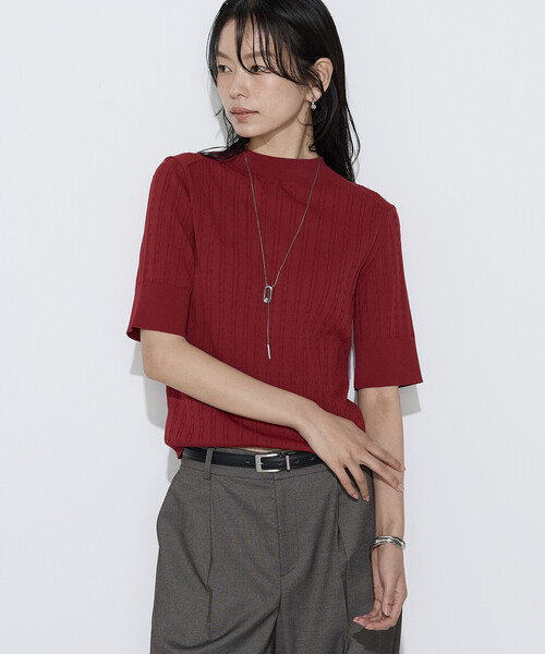COMME CA(コムサ)の「コットンダルストレッチ ケーブル半袖プルオーバー(ニット/セーター・レディース・ブラウン/レッド/オフホワイト・9号/11号)」の3枚目の写真