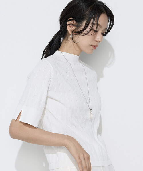 COMME CA(コムサ)の「コットンダルストレッチ ケーブル半袖プルオーバー(ニット/セーター・レディース・ブラウン/レッド/オフホワイト・9号/11号)」の5枚目の写真
