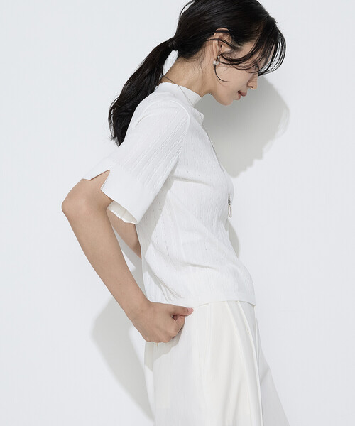 COMME CA(コムサ)の「コットンダルストレッチ ケーブル半袖プルオーバー(ニット/セーター・レディース・ブラウン/レッド/オフホワイト・9号/11号)」の6枚目の写真