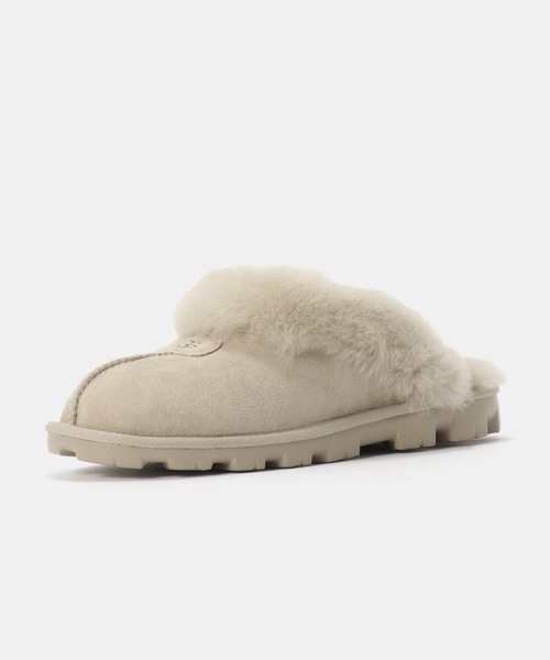 UGG（アグ）の「UGG W Coquette 5125-MNL（サンダル・レディース・ベージュ・23cm/24cm/25cm）」の2枚目の写真