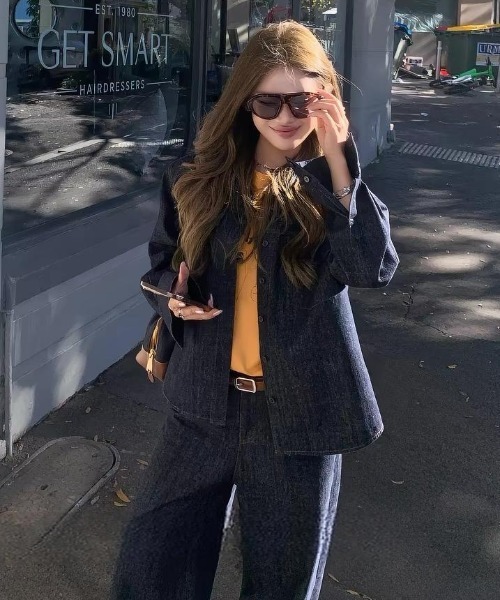 FAVORITO(ファヴォリート)の「デニムシングルブレストシャツパンツセットアップ(セットアップ・レディース・ダークブルー/ライトブルー・XL/L/M/S)」の11枚目の写真