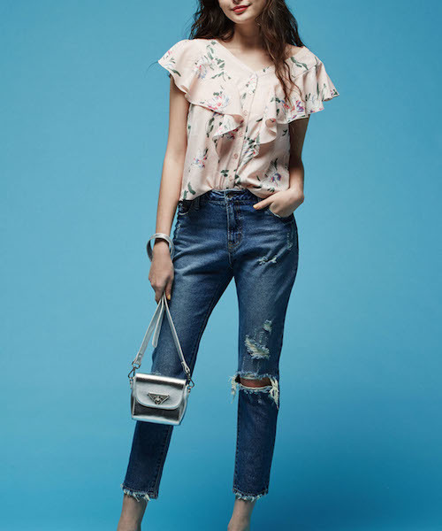 FREE'S MART（フリーズマート）の「ダメージテーパードパンツ（デニムパンツ・レディース・ブラック系その他/ブルー・MEDIUM/X-SMALL/SMALL）」の2枚目の写真