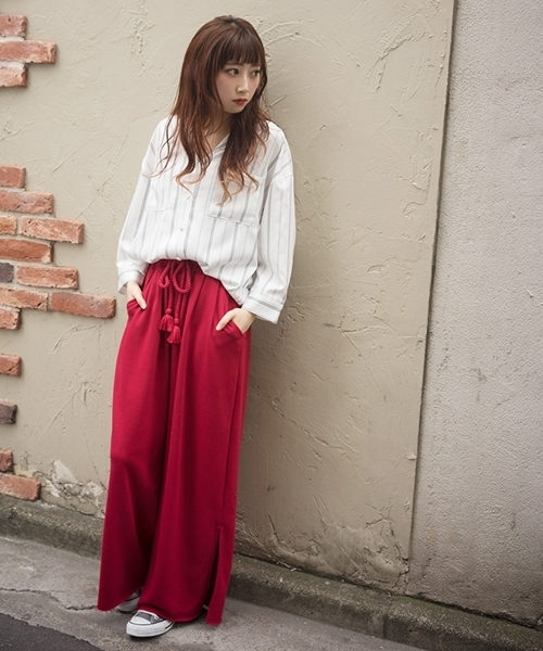 WEGO（ウィゴー）の「WEGO/タッセルベルトスリットワイドパンツ（スウェットパンツ・レディース・杢グレー/レッド/マスタード/ブラック/パープル・LARGE/MEDIUM）」の6枚目の写真