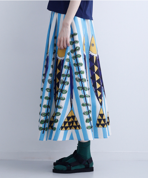 MERLOT（メルロー）の「おさかなフェスティバル柄スカート7535